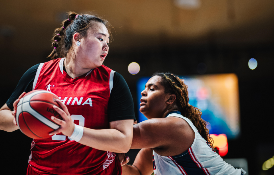 起码让她进, 国际比赛 起码让她进, 国际比赛